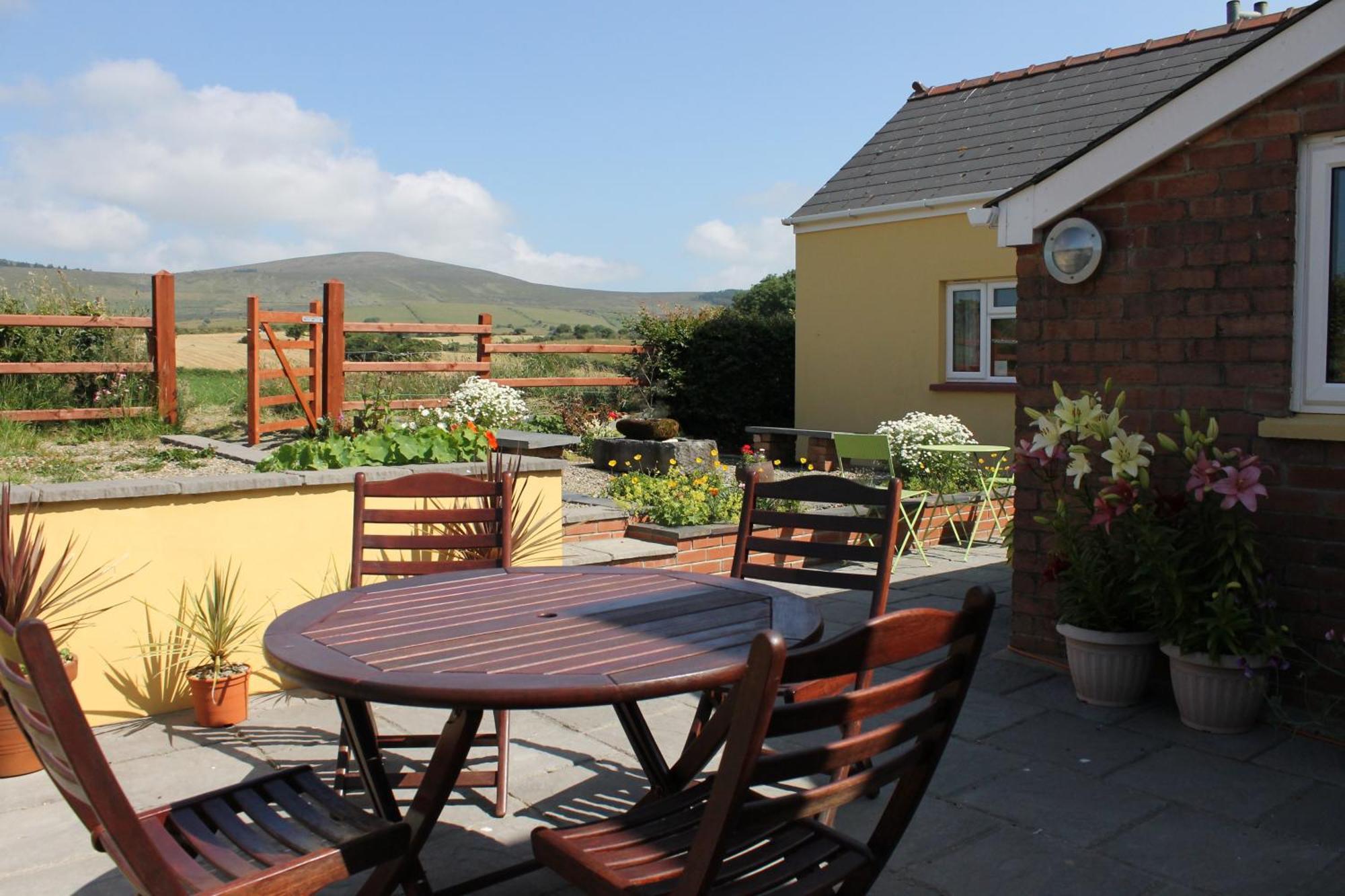 Brynhaul Bed And Breakfast Maenclochog 외부 사진